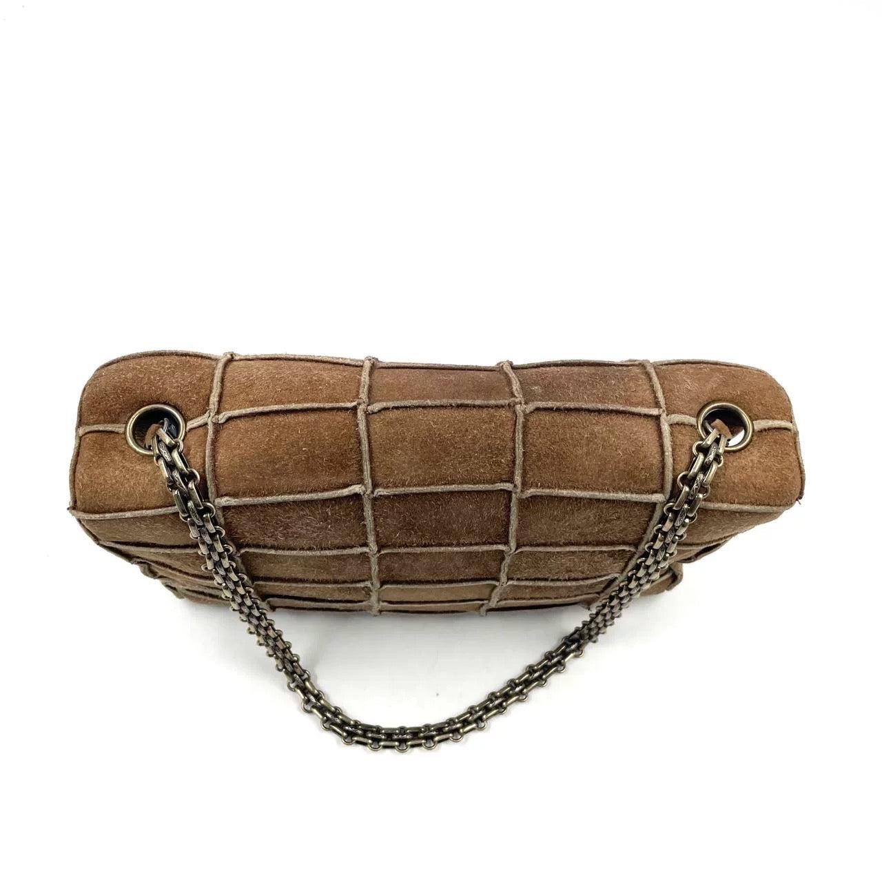 Women's Chanel 2.55 Flap Bag Vintage Chocolate Bar 1997 Medium Suede Brown