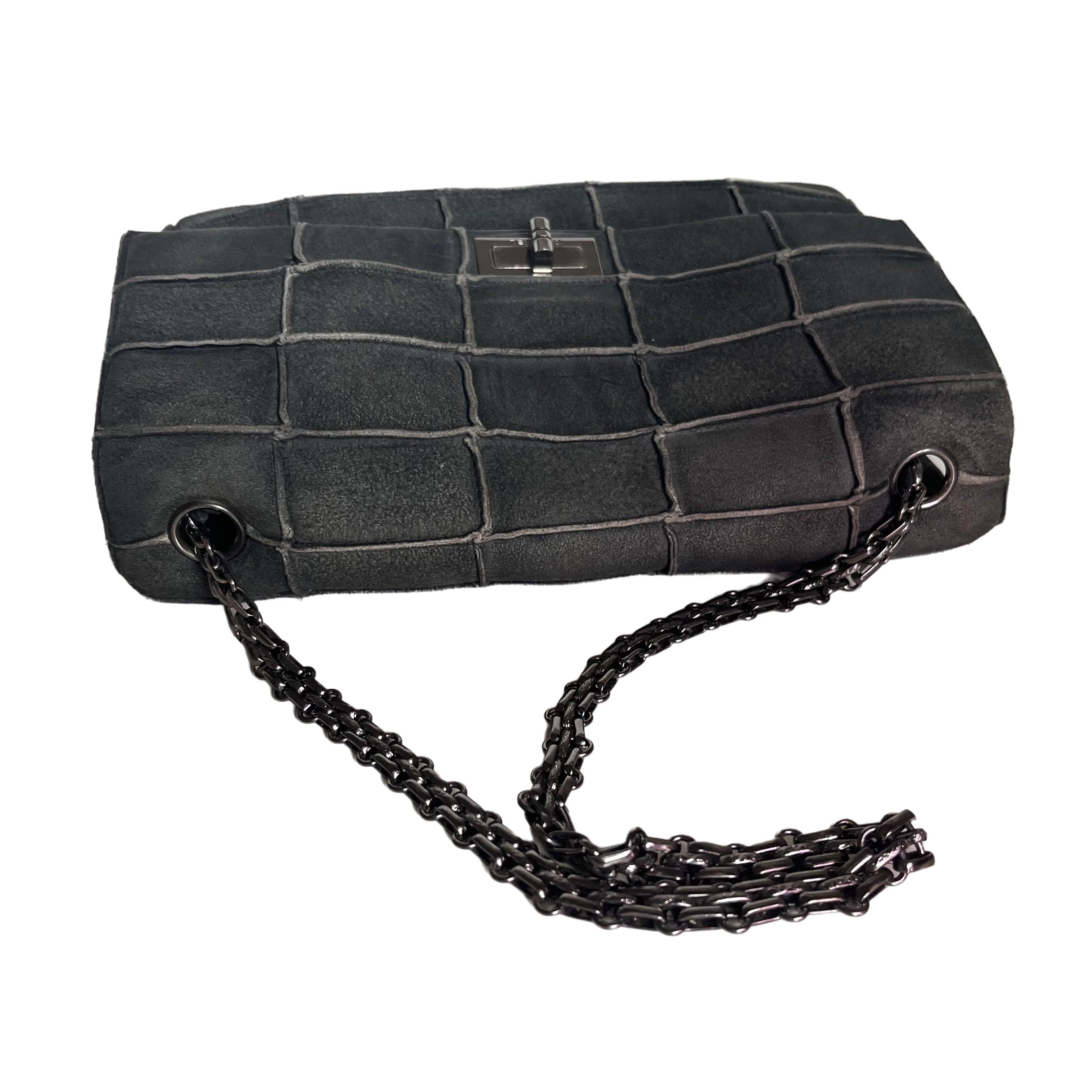 Chanel 2.55 Flap Bag Vintage Chocolate Bar 1997 Medium Suede Green 4