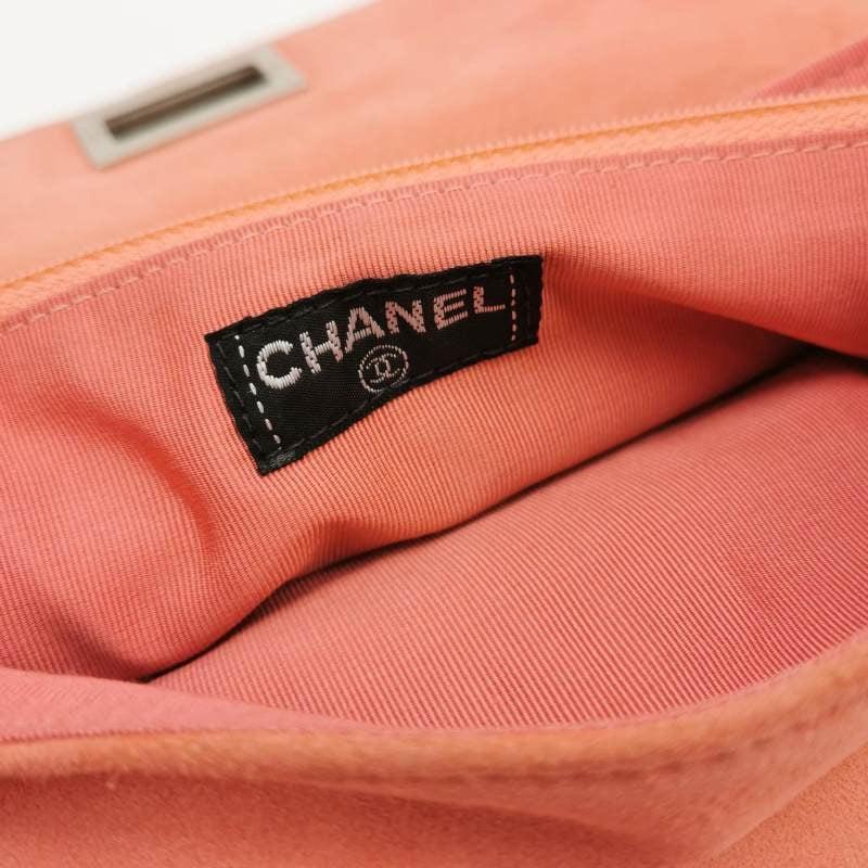 Women's Chanel 2.55 Flap Bag Vintage Chocolate Bar Small Suede Coral Pink, 2000-2002 For Sale