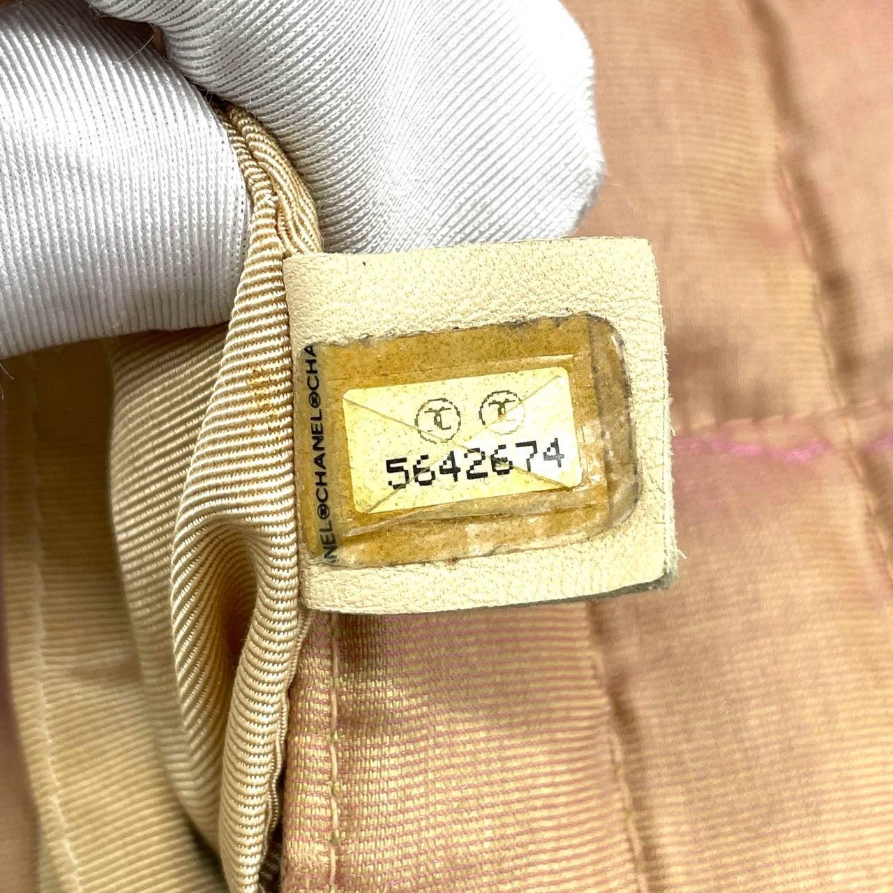 Chanel 2.55 Flap Bag Vintage Cloth Chocolate Bar 1997 Small Iridescent Pink For Sale 5