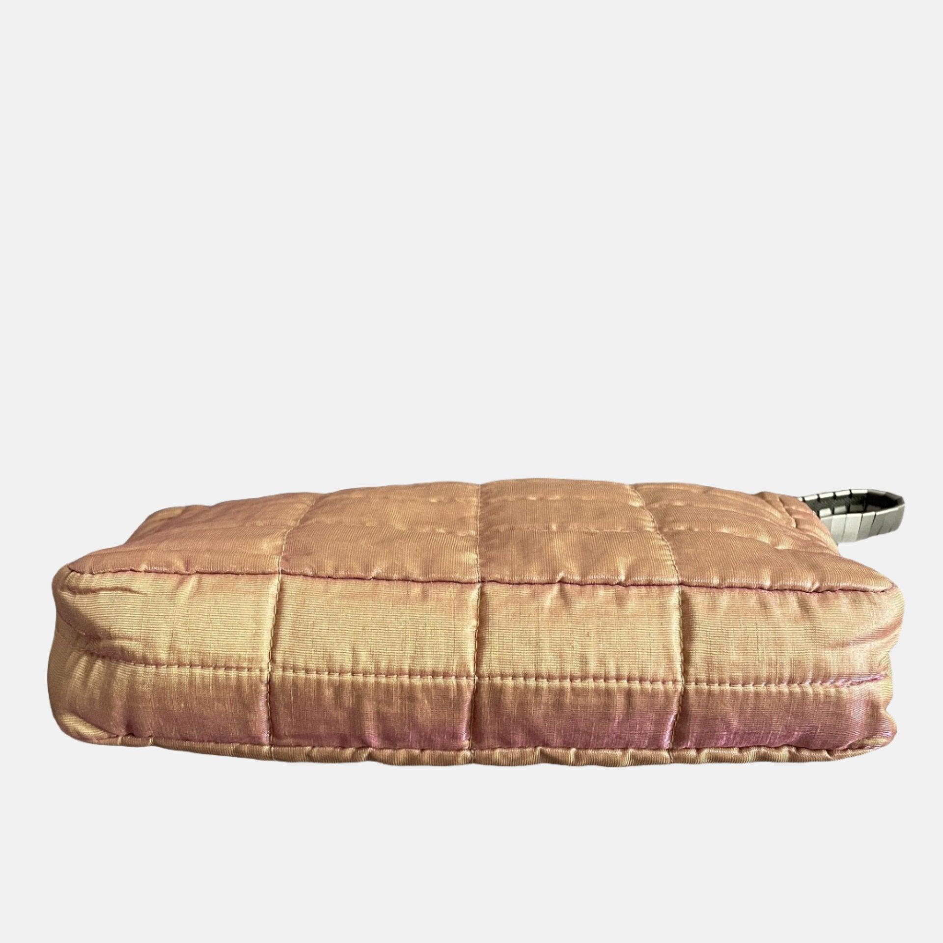 Women's Chanel 2.55 Flap Bag Vintage Cloth Chocolate Bar 1997 Small Iridescent Pink For Sale