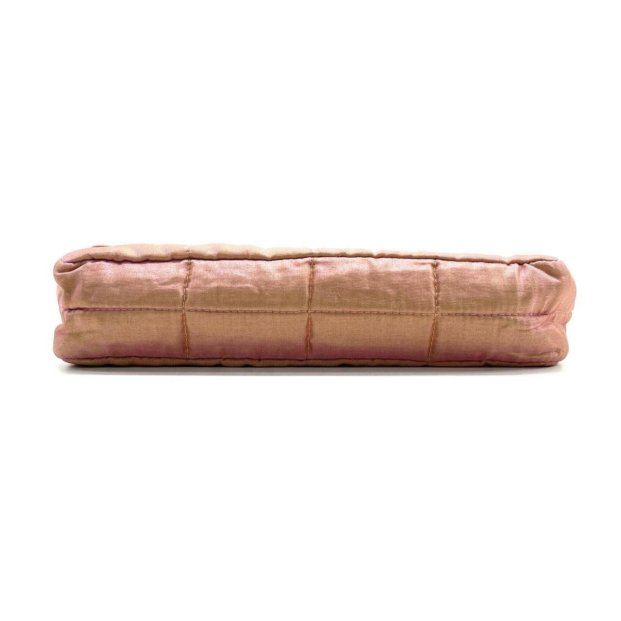 Chanel 2.55 Flap Bag Vintage Cloth Chocolate Bar 1997 Small Iridescent Pink For Sale 3