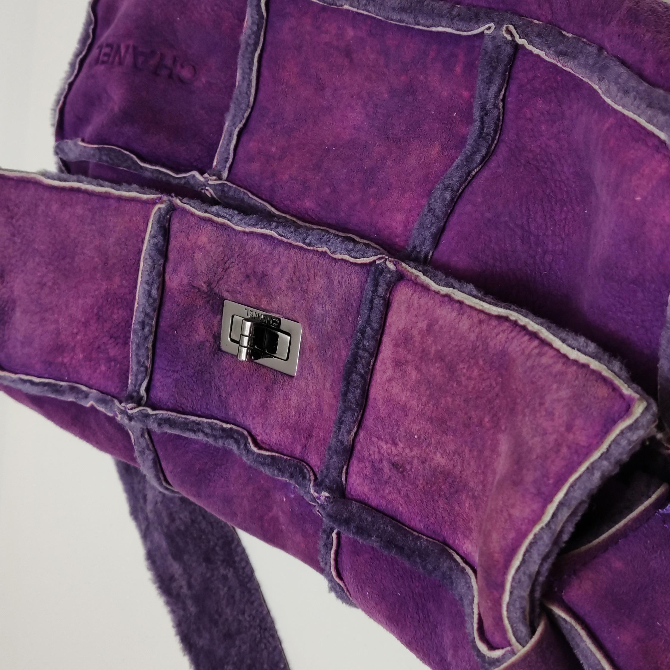 Chanel 2.55 Flap Vintage Chocolate Bar Purple Suede Crossbody Messenger Bag For Sale 8