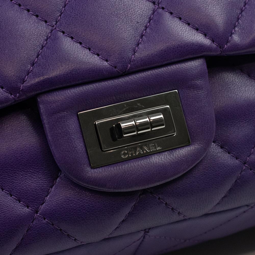 CHANEL, 2.55 in purple leather For Sale 5