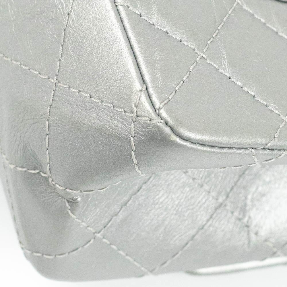 CHANEL, 2.55 in silver leather 9