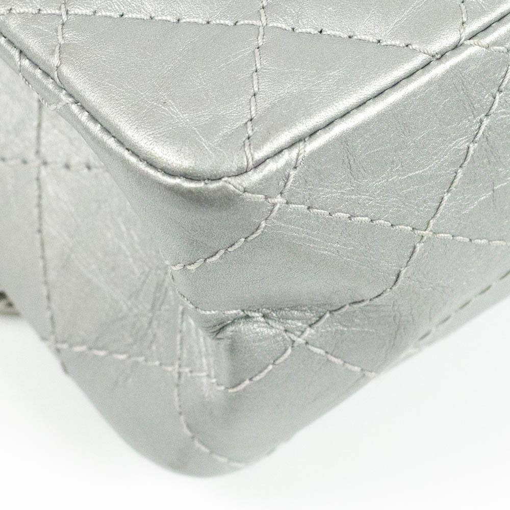 CHANEL, 2.55 in silver leather 10