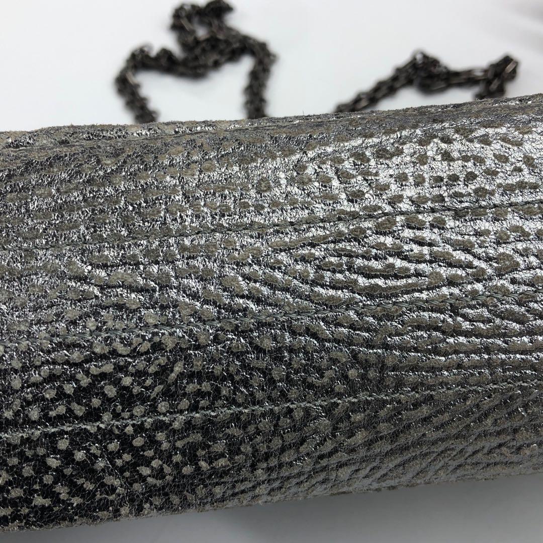 Chanel 2.55 Mini Stitch by Stitch argento con motivo in pelle di vitello Argento HW in vendita 7