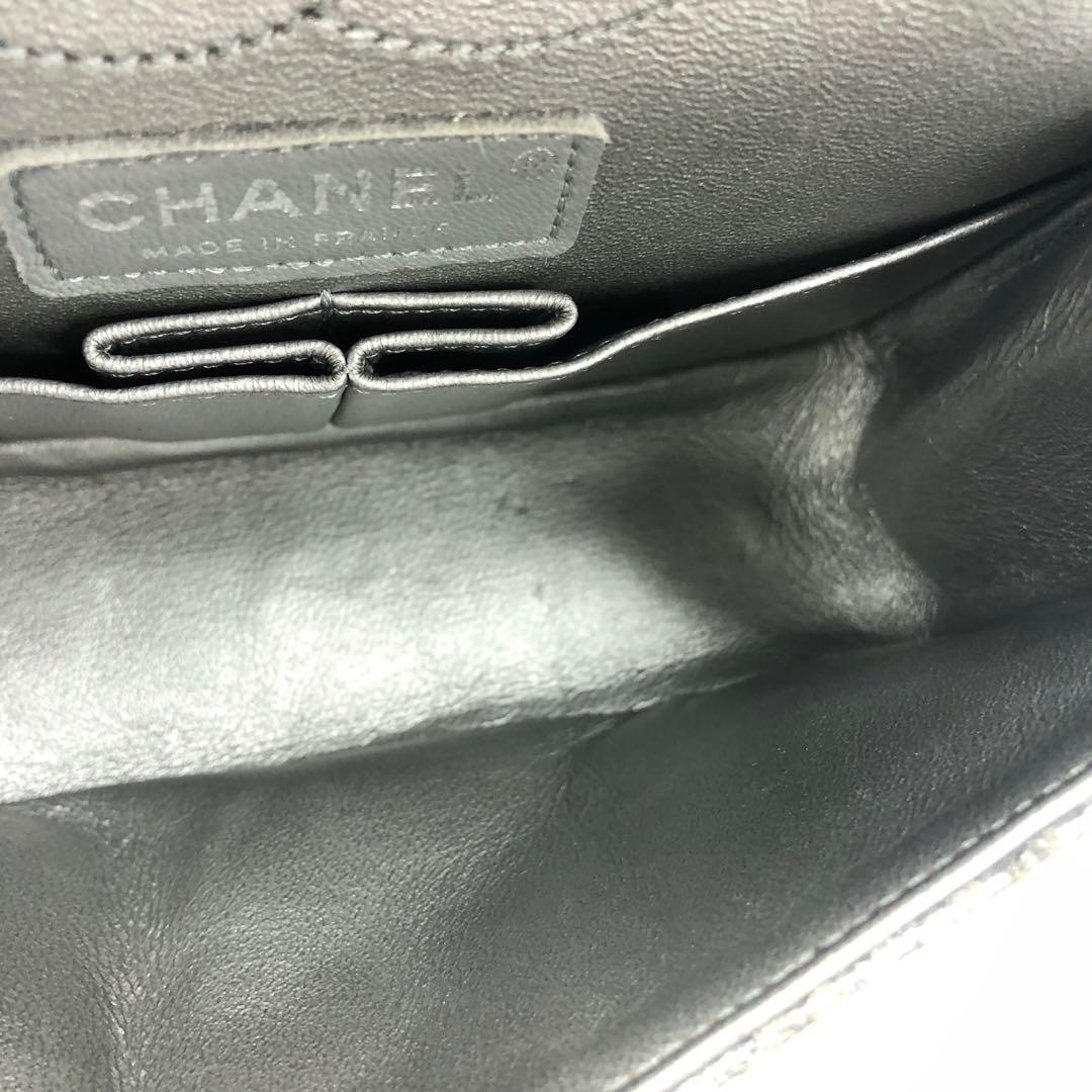 Chanel 2.55 Mini Stitch by Stitch argento con motivo in pelle di vitello Argento HW in vendita 15