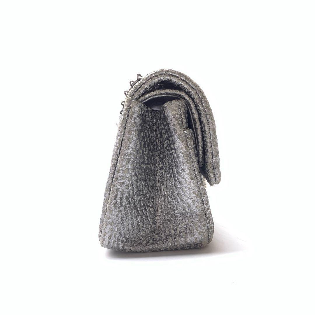 Donna Chanel 2.55 Mini Stitch by Stitch argento con motivo in pelle di vitello Argento HW in vendita