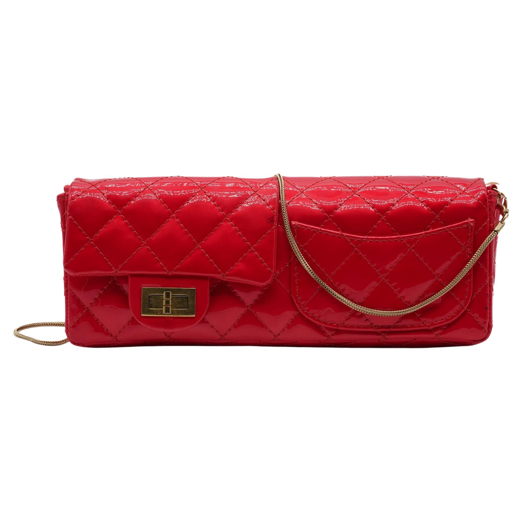 Chanel "2.55" Rote gesteppte Baguette-Tasche aus Lack, S/S 2008 im Angebot