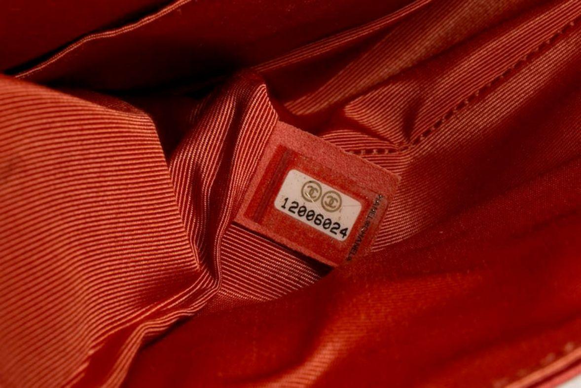 Collection de sacs en soie rouge 2.55 de Chanel, 2008/2009 en vente 8
