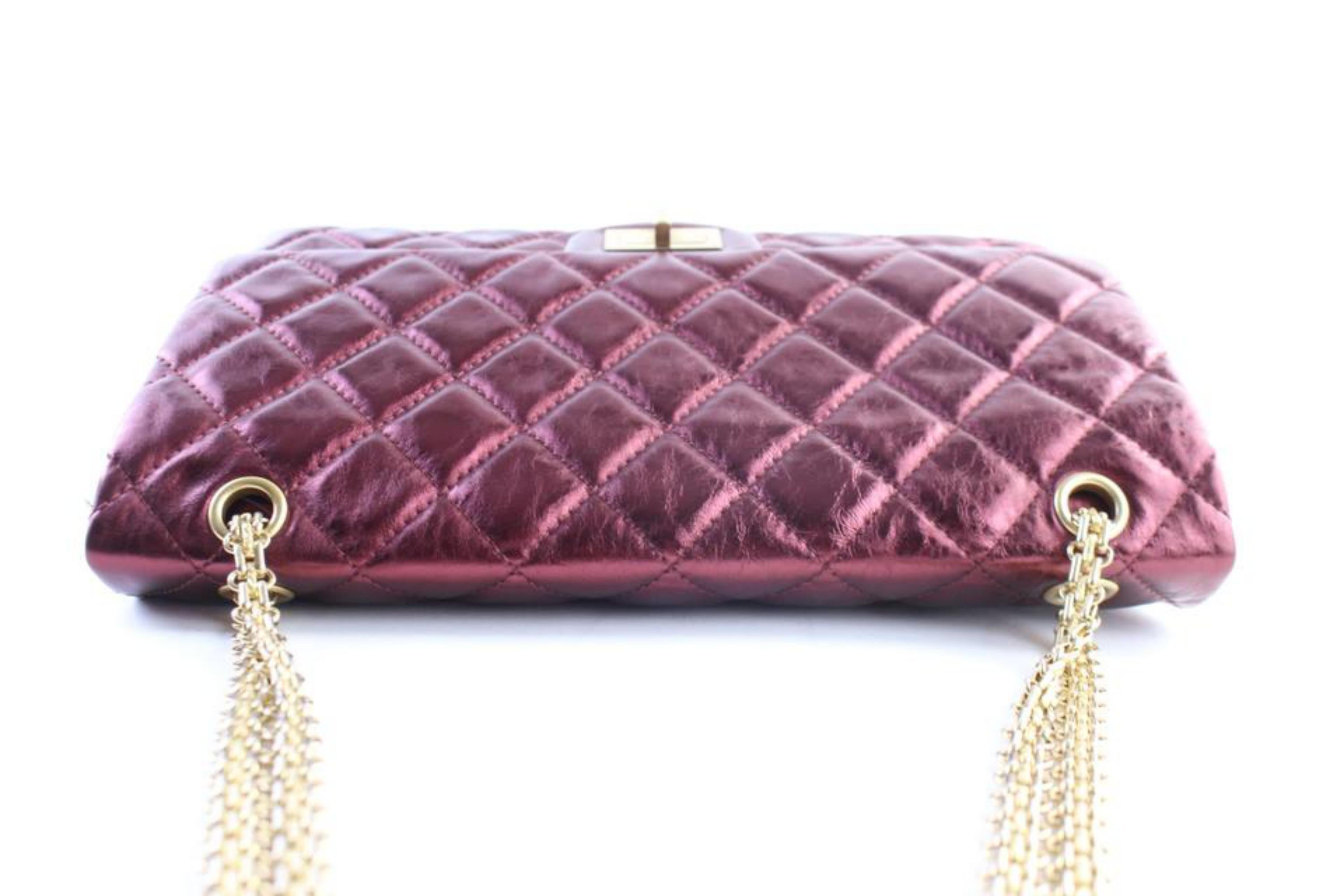 Chanel 2.55 Reissue  227 Flap 11cr0522 Metallic Burgundy Quilted Shoulder Bag For Sale 1