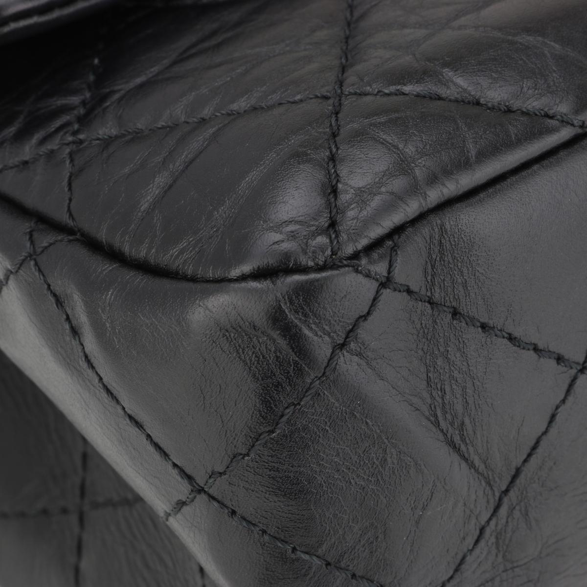 CHANEL 2.55 Reissue 227 Flap Bag Black Aged Calfskin Ruthenium Hardware 2014 For Sale 3