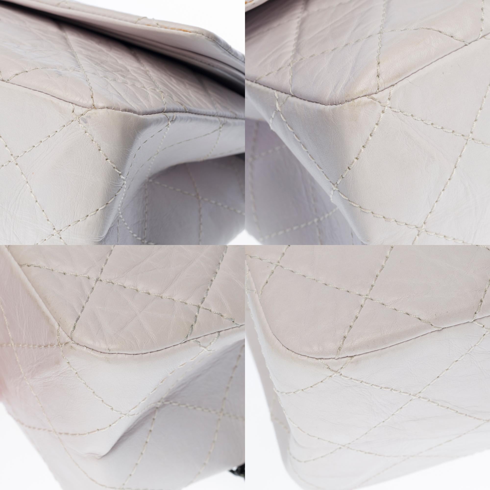 Chanel 2.55 Reissue 227  shoulder bag in White quilted leather, black silver HW 5