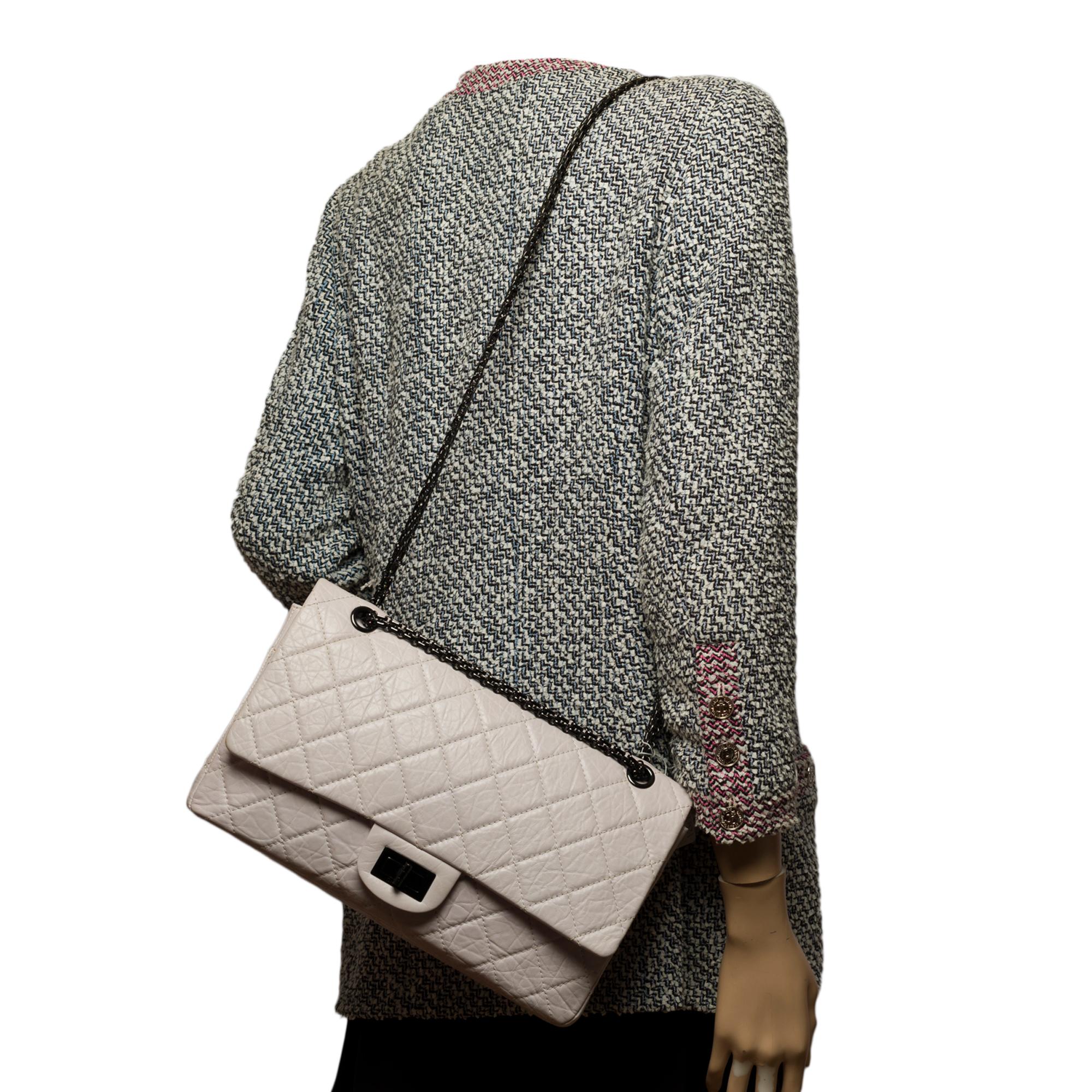 Chanel 2.55 Reissue 227  shoulder bag in White quilted leather, black silver HW 6
