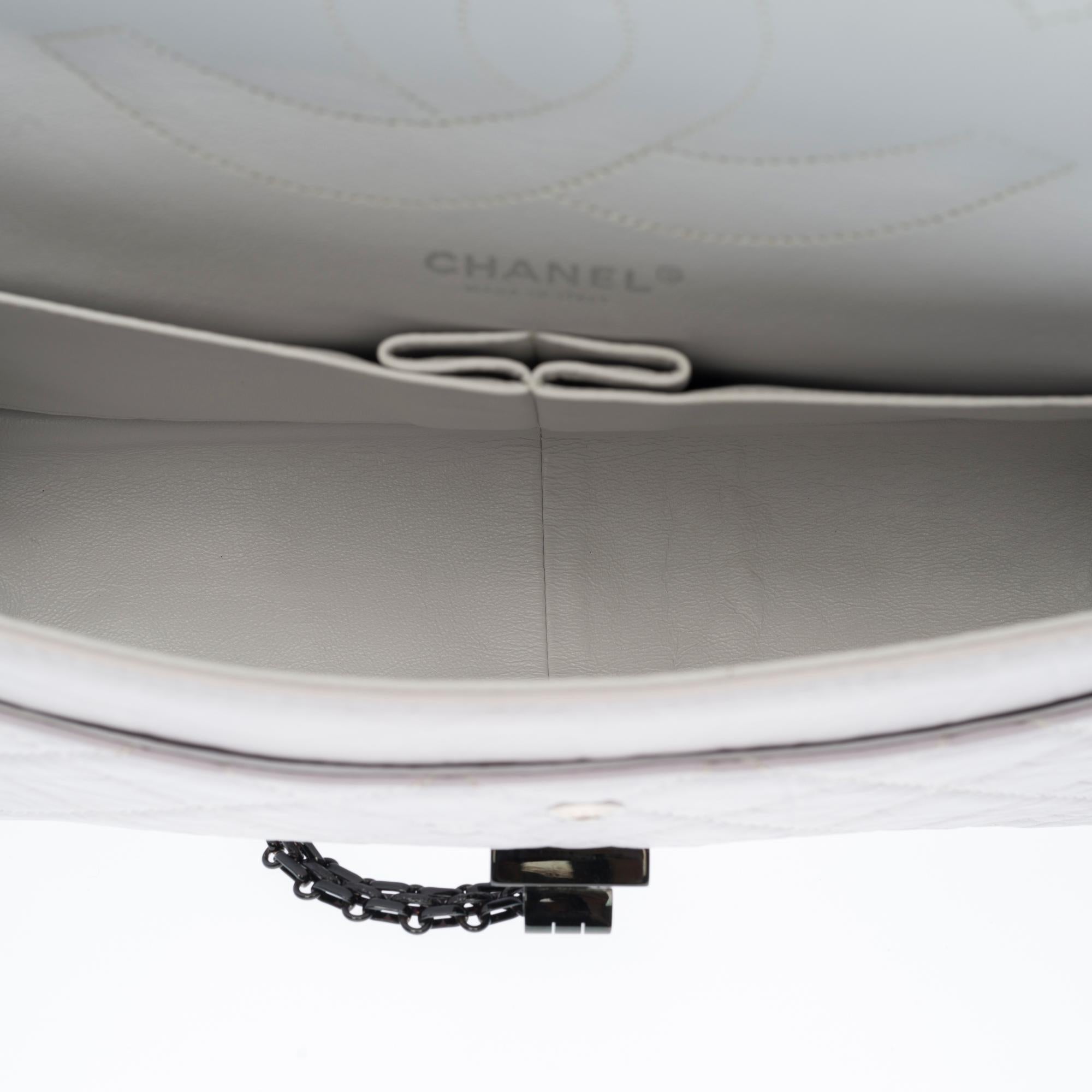 Chanel 2.55 Reissue 227  shoulder bag in White quilted leather, black silver HW 2