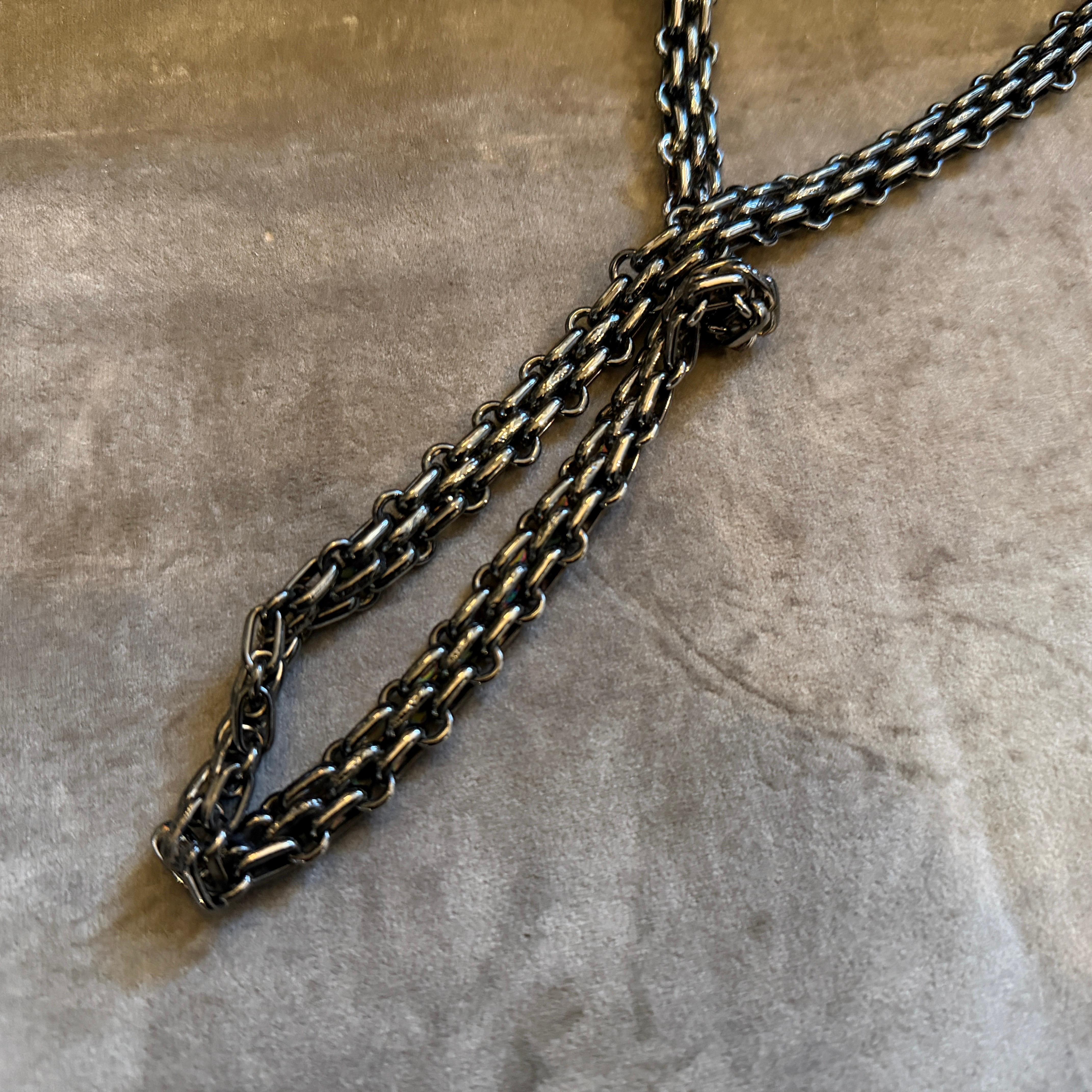 Borsa a tracolla Chanel 2.55 Reissue in pelle blu metallizzata e catena nera in vendita 2