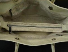 Chanel 2.55 Reissue Cerf Ivory Cc Caviar Executive 216076 White Leather Tote