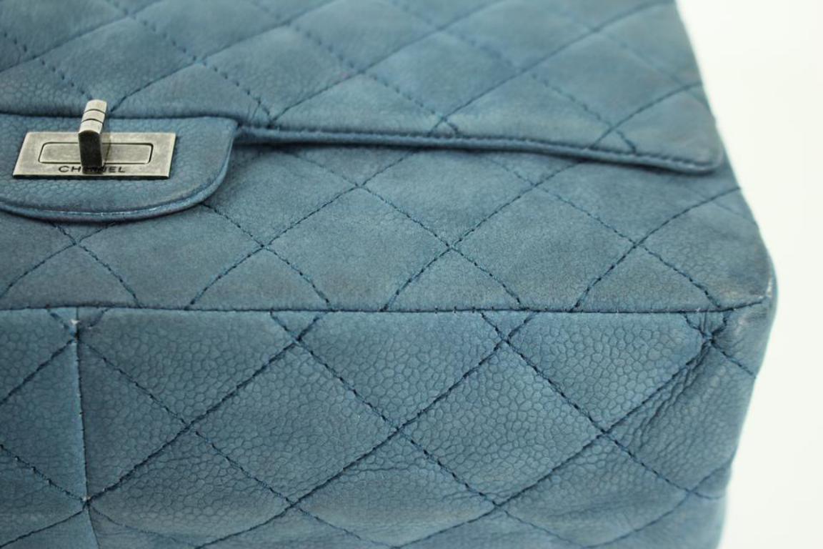 Women's Chanel 2.55 Reissue Classic Flap Caviar Jumbo 72cca3117 Shoulder Bag