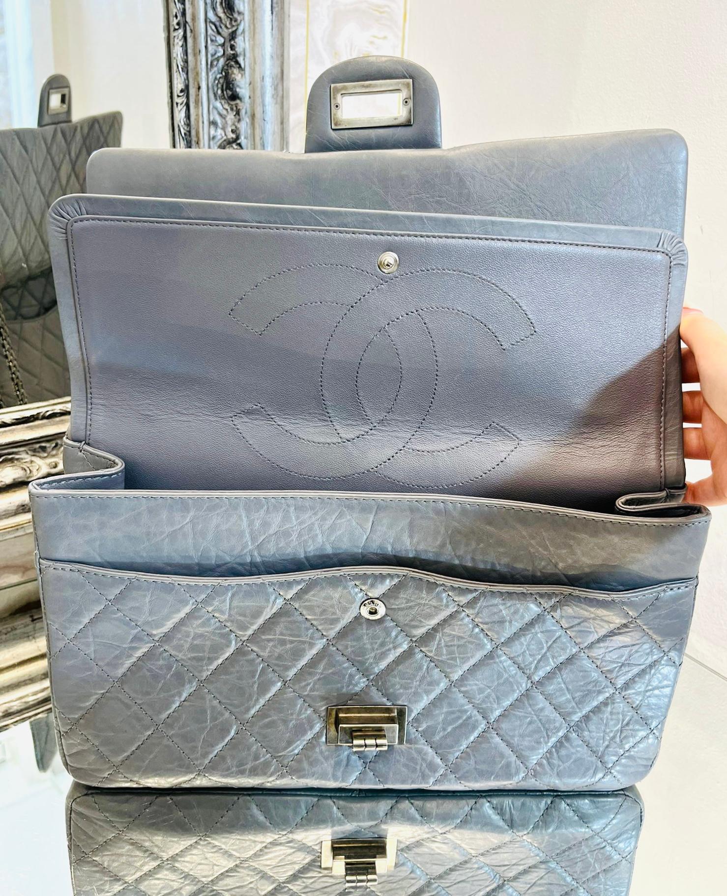 Women's Chanel 2.55 Reissue Double Flap Leather Bag For Sale