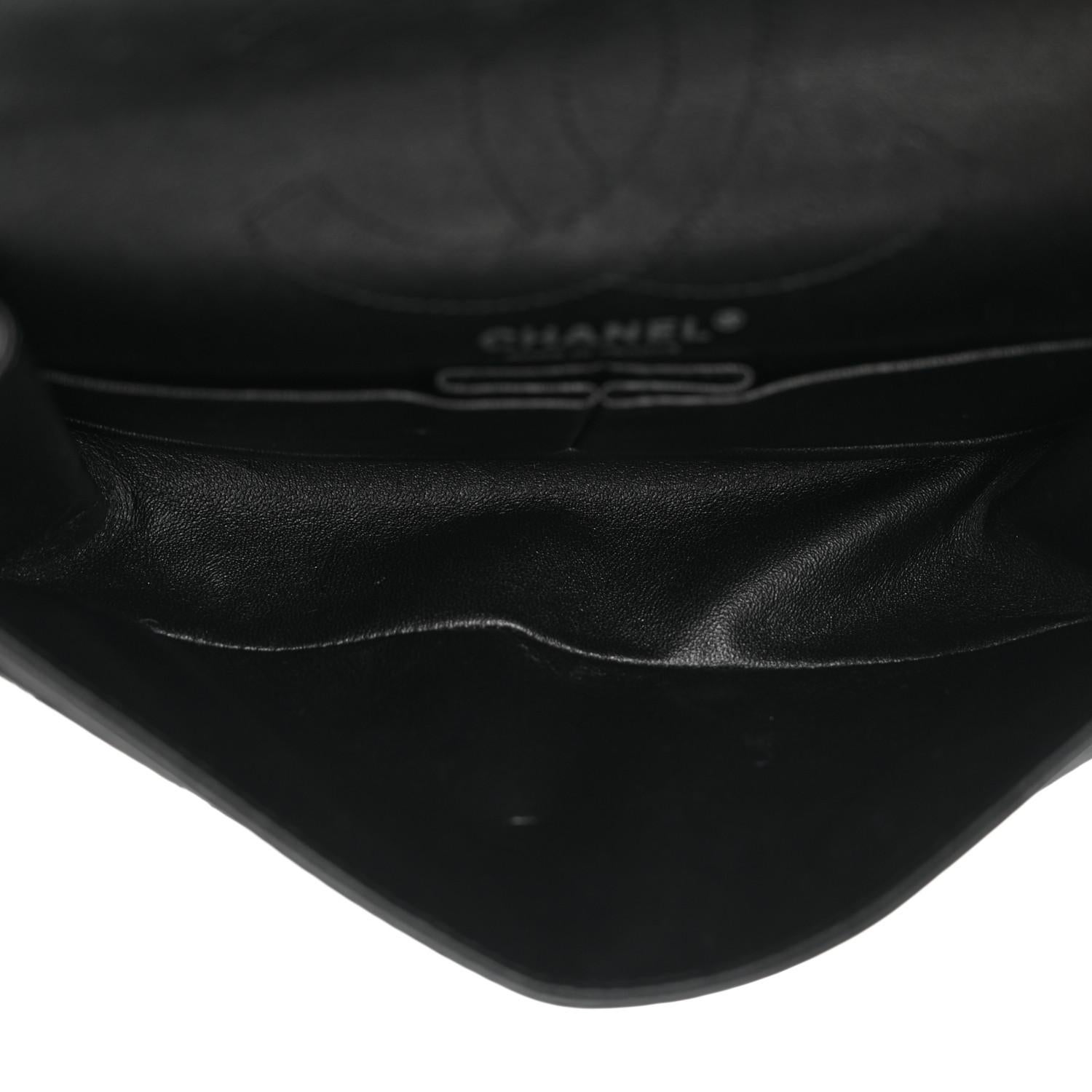 Chanel 2.55 Reissue Flap Black Diamond Quilted Calfskin Aged Lucky Charms Bag Unisexe en vente