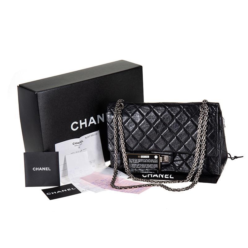 SKU 	AT-1621
Brand	Chanel
Model	2.55 Reissue
Serial No.	12******
Retail Price:   approx £ 8,000/ $10000
_________________________________________
Color	Black
Date	Approx. 2009
Metal	Silver
Material	Aged Calfskin Leather
Measurements	Approx. 20 ×