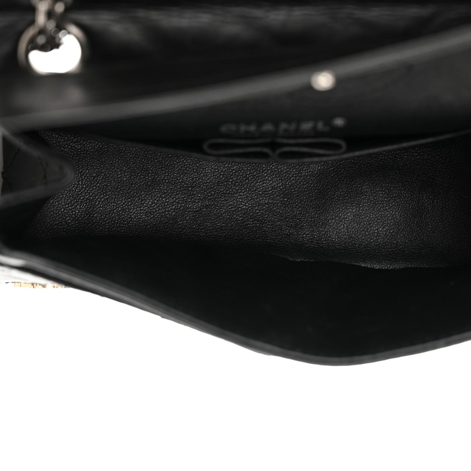 CHANEL 2.55 Reissue Number 5 Charms Sac à rabat en cuir de veau vieilli noir Unisexe en vente