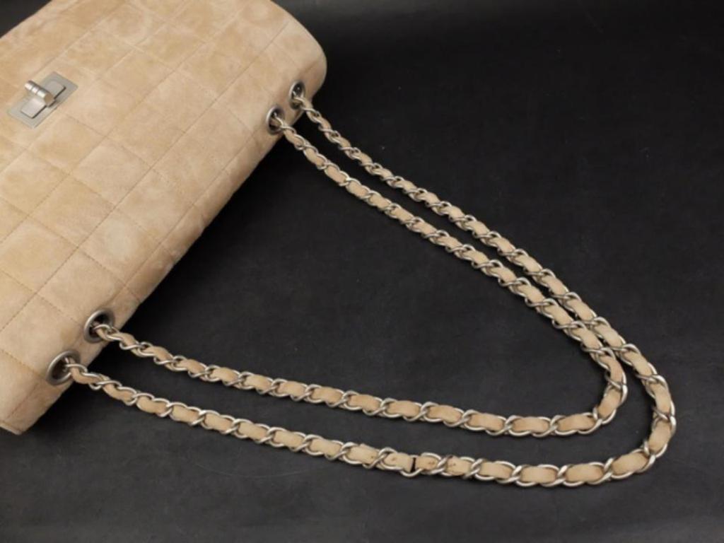 Women's Chanel 2.55 Reissue Quilted Chocolate Bar Jumbo Flap 231371 Brown Shoulder Bag For Sale