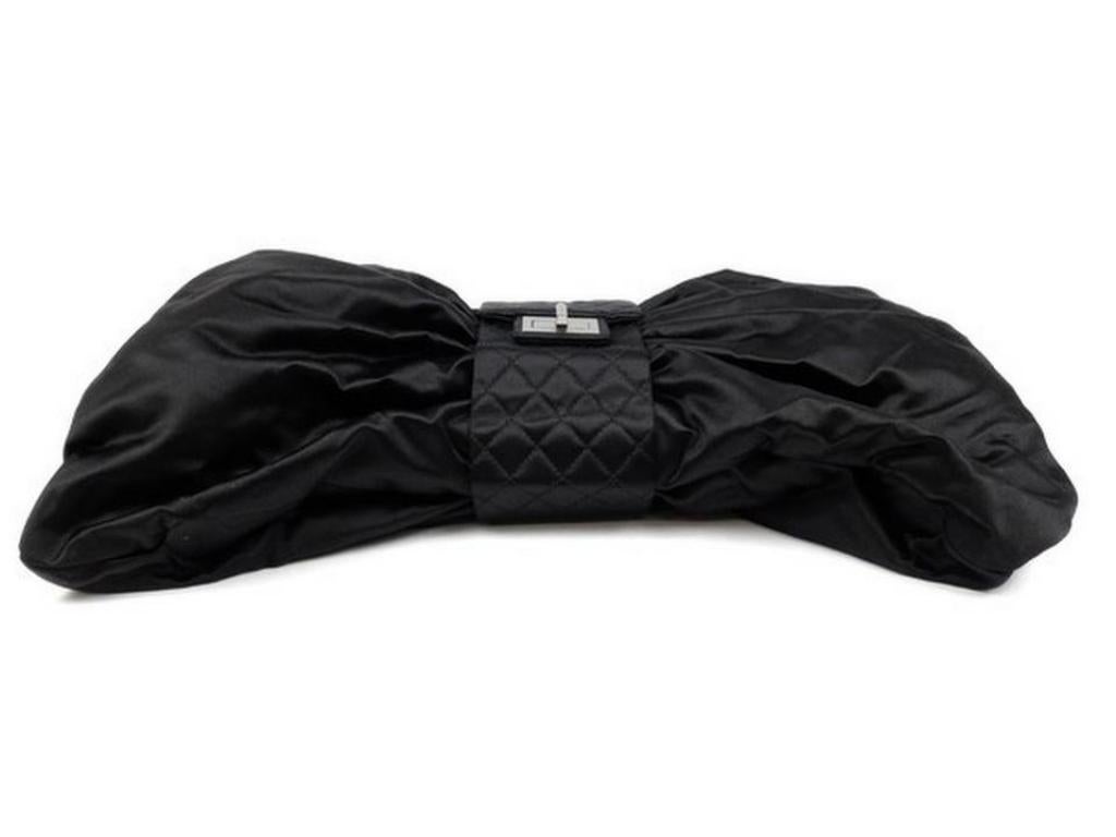 Chanel 2.55 Reissue ( Rare ) Quilted Jumbo Bow Tie Chain 219748 Shoulder Bag For Sale 3