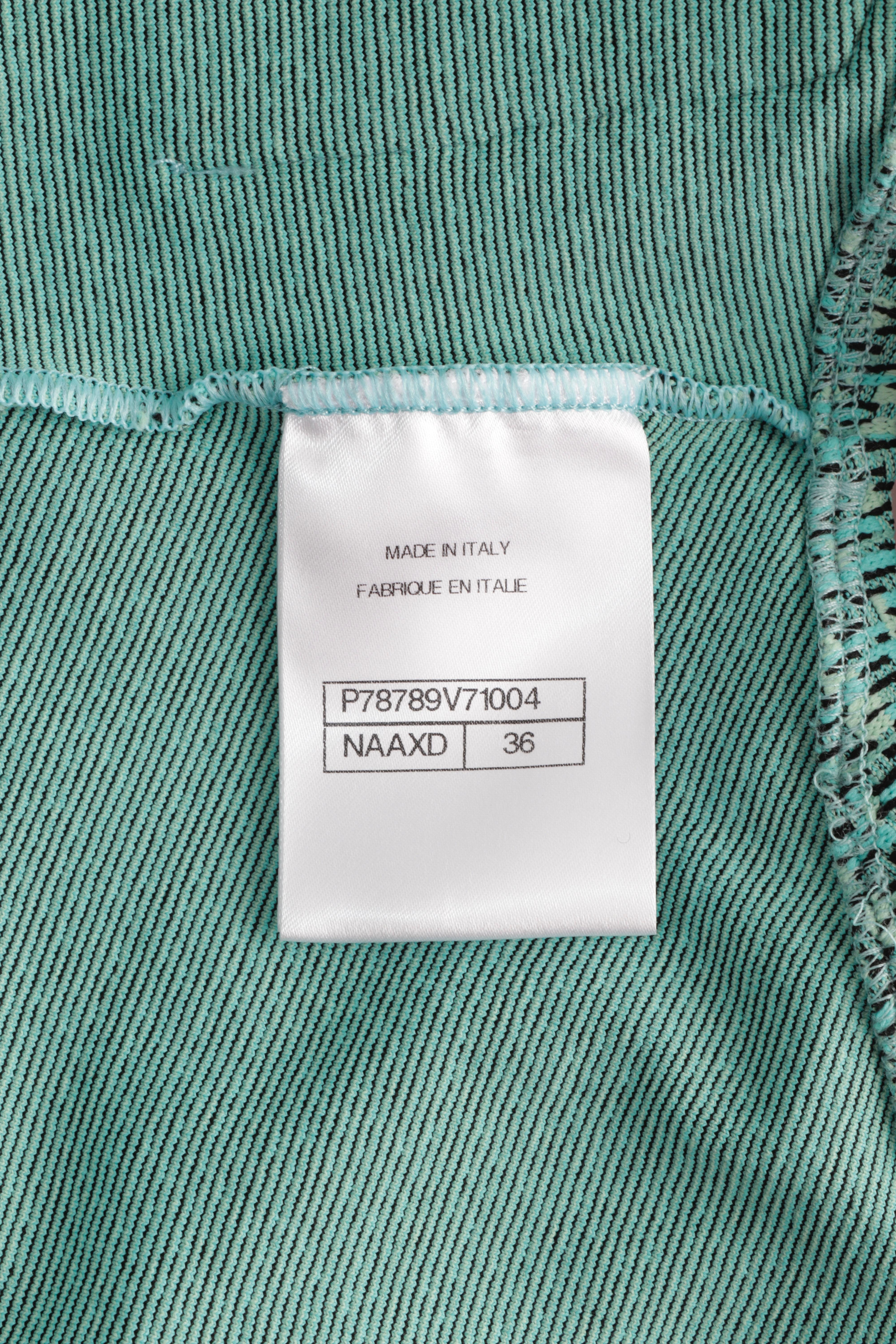 Chanel 25C  Maillot de bain une pièce avec poches et boutons Nouveau avec étiquettes en vente 5