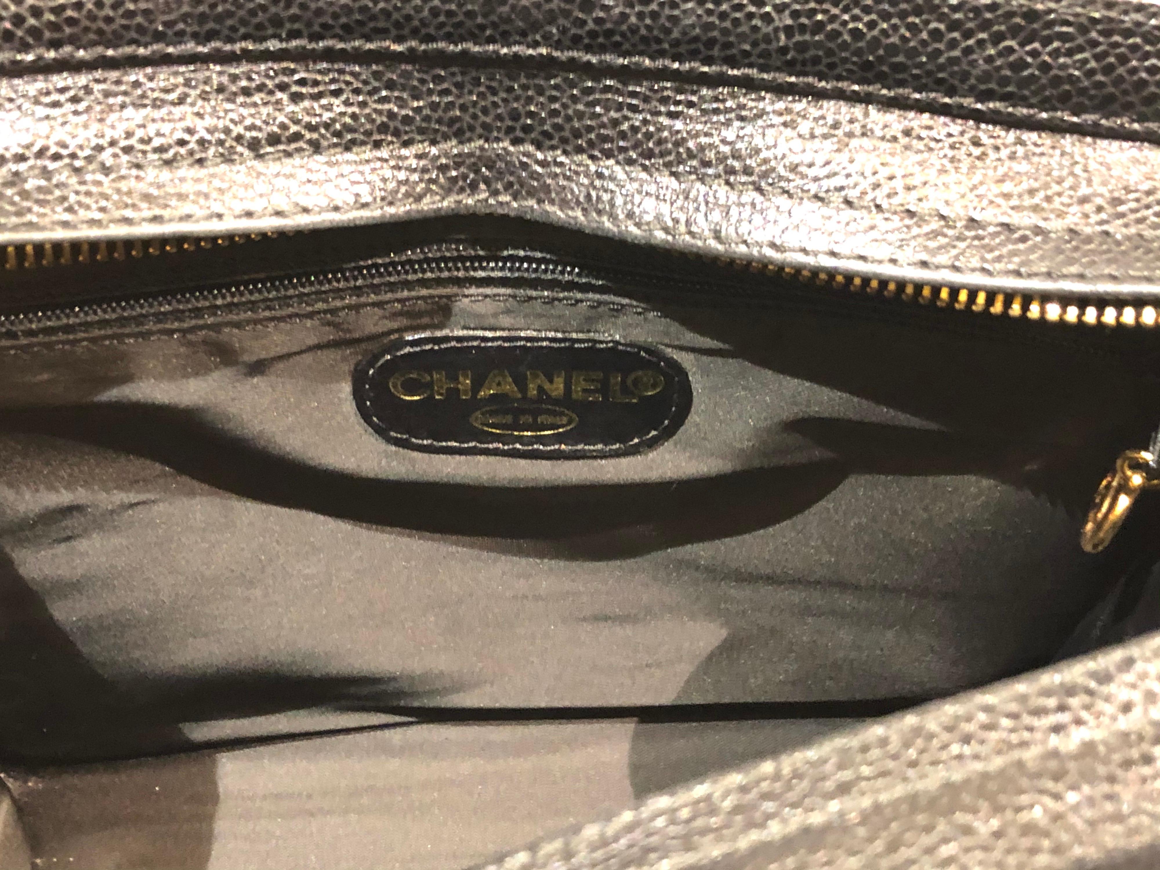 Chanel 25cm black 