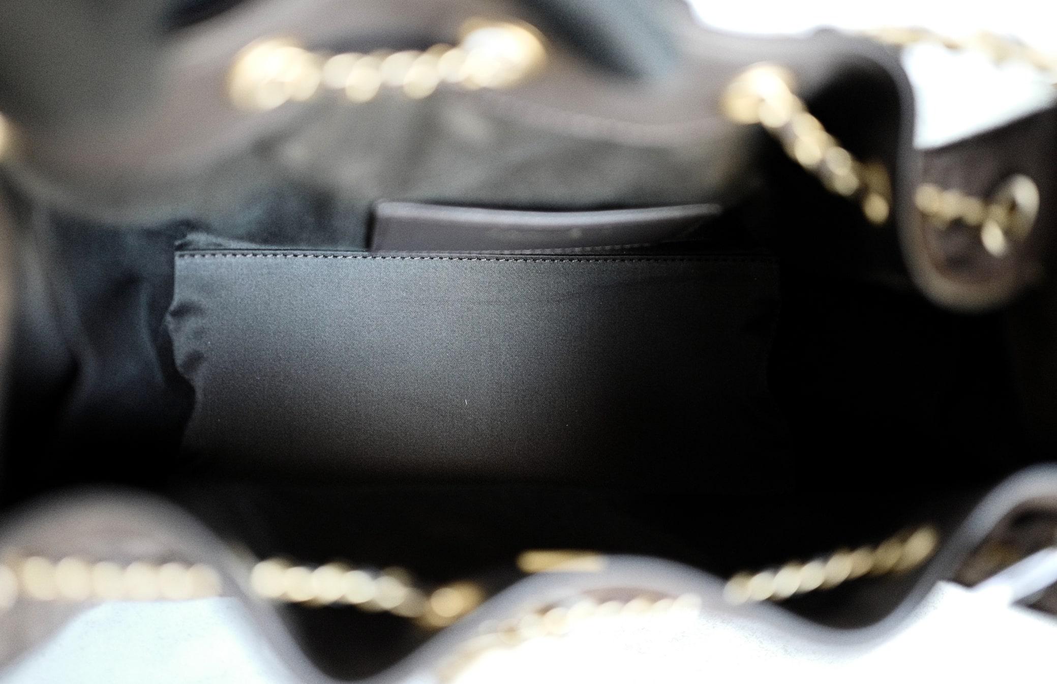 Chanel 25K Small Hobo Bag Dark Brown Suede with Gold Hardware en vente 10