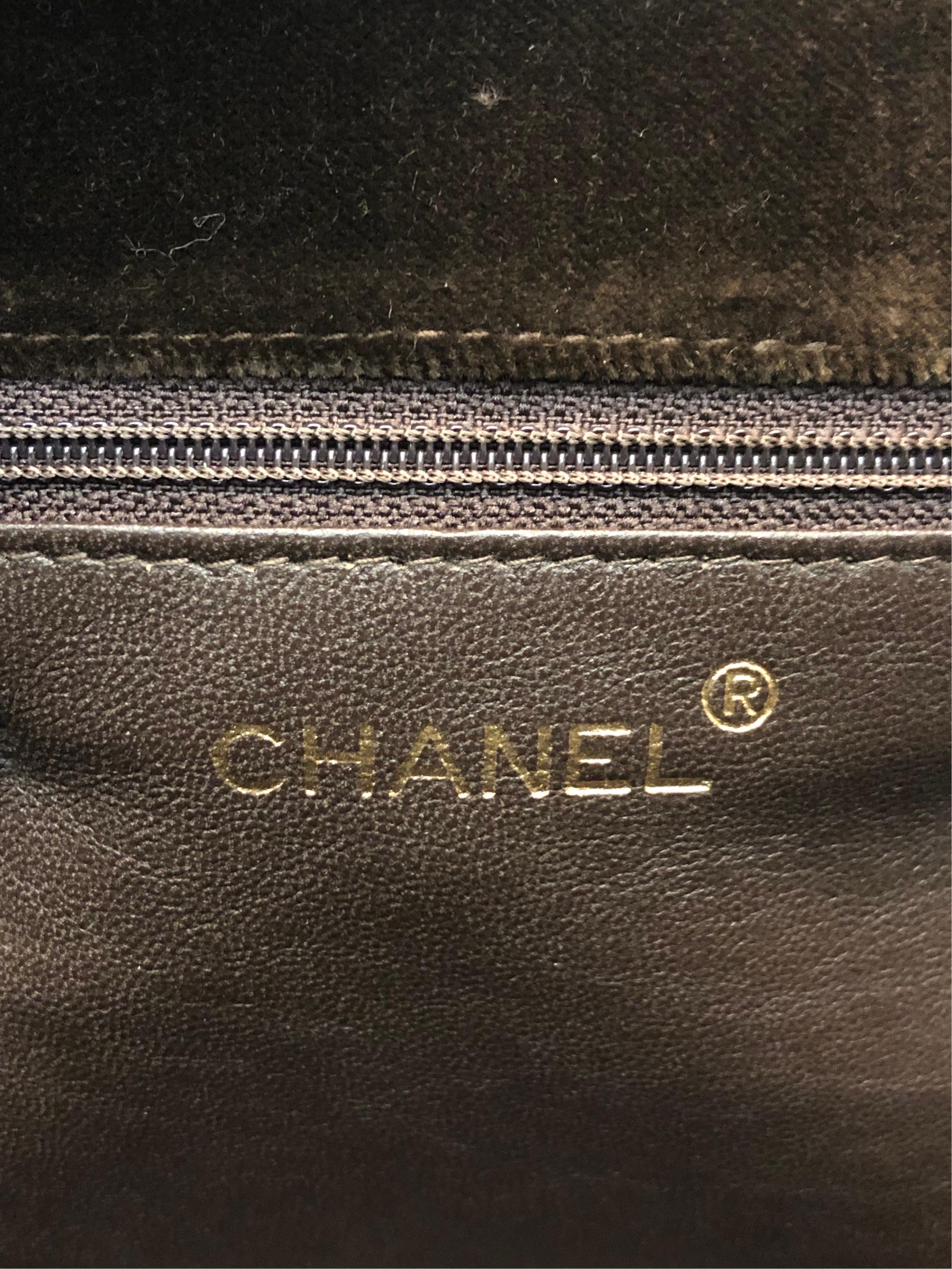 Chanel 28cm Brown Velvet CC Shoulder bag  For Sale 1