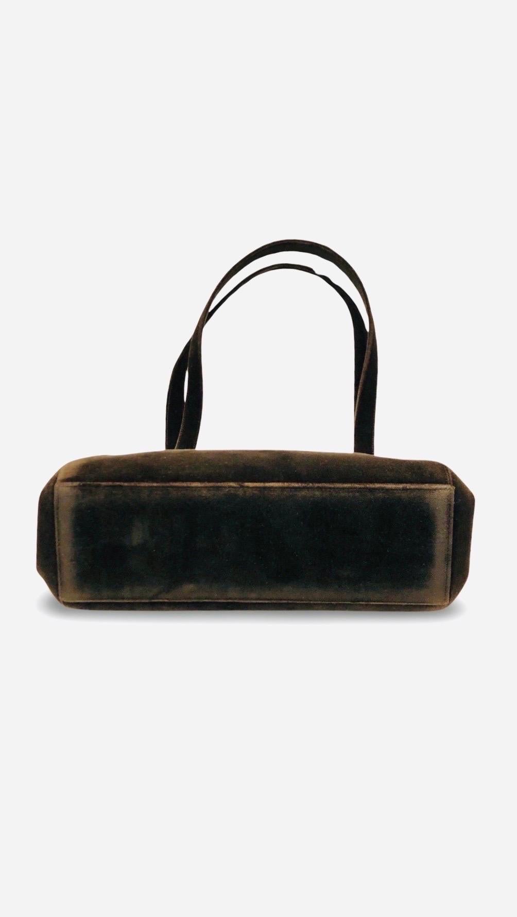 Chanel 28cm Brown Velvet CC Shoulder bag  For Sale 4