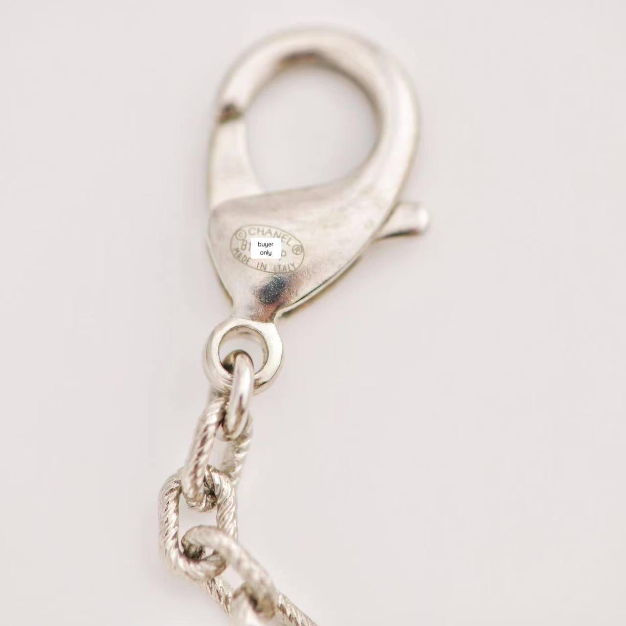 Chanel 3 CC Lange Halskette aus weißer Perle und Kristall 1