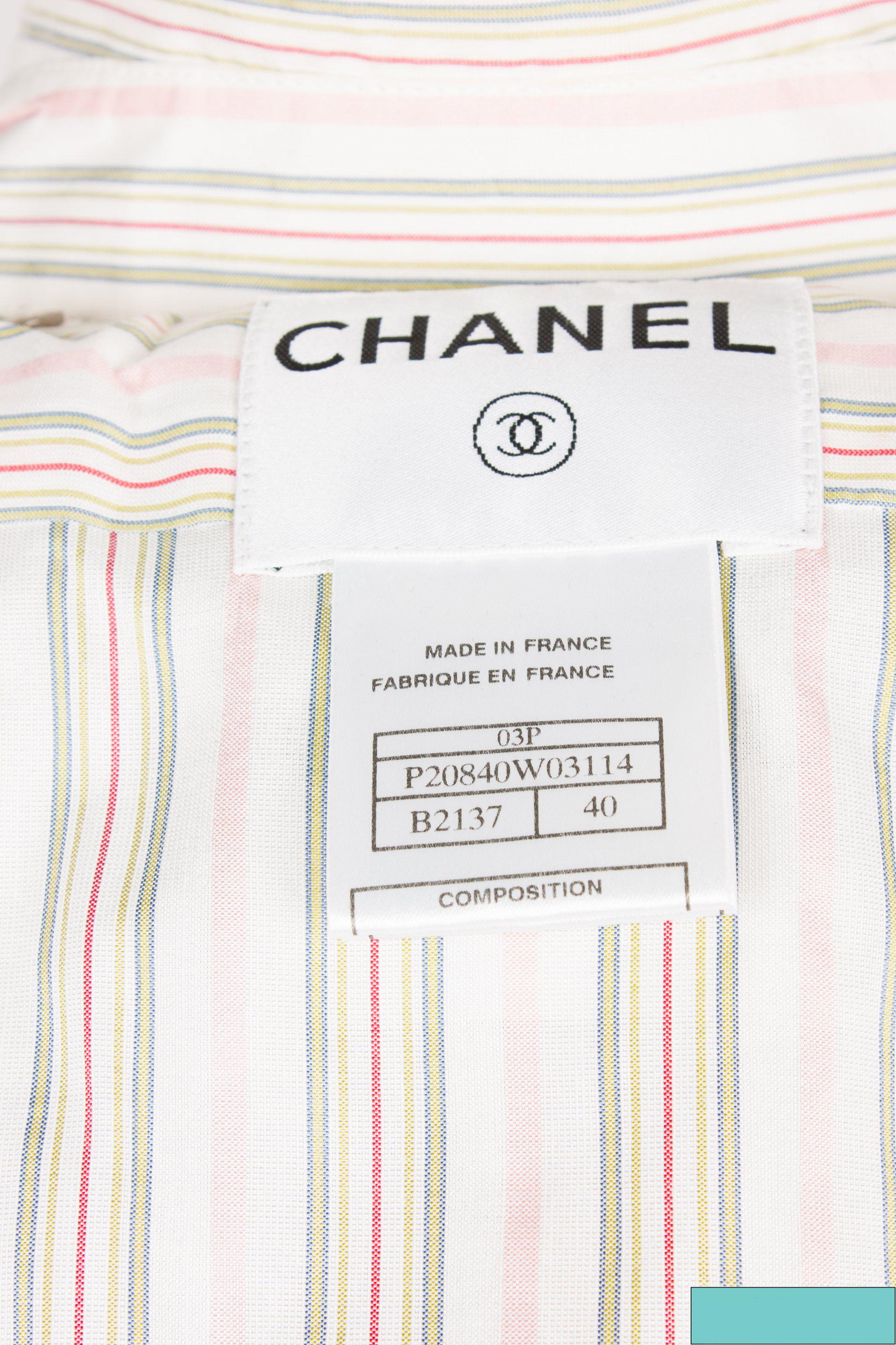 Chanel 3-pcs Suit Jacket, Skirt & Blouse - pink/green/gray/off-white 2003 In New Condition For Sale In Baarn, NL