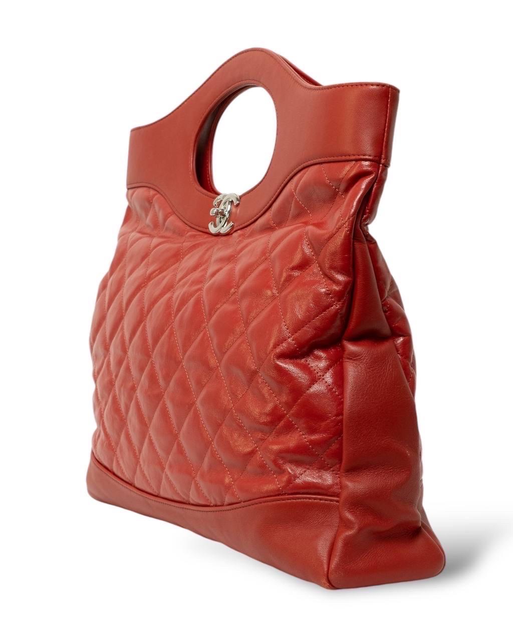 Chanel 31 Bag Large Timeless Rossa In Good Condition For Sale In Torre Del Greco, IT