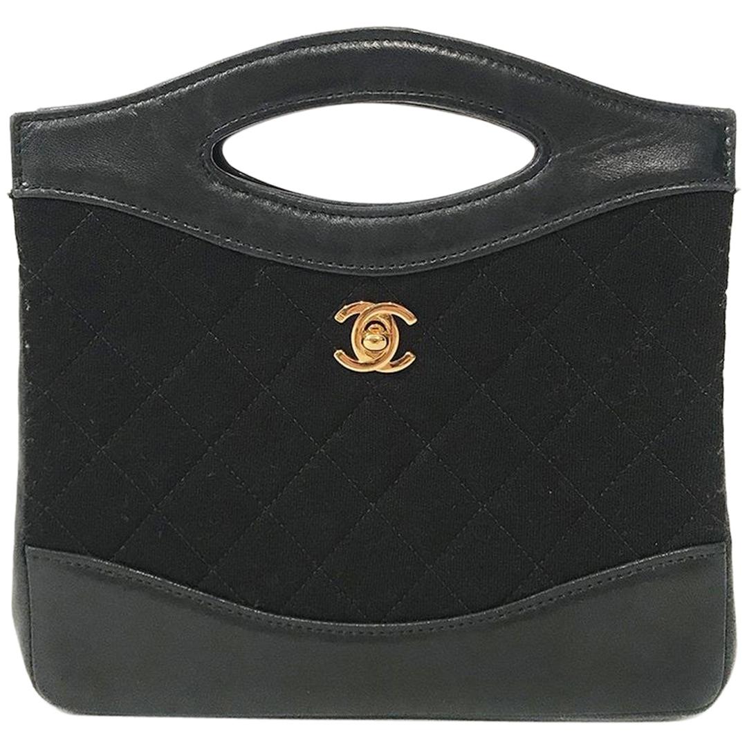 Chanel 31 mini shopping bag, Patent calfskin & gold-tone metal
