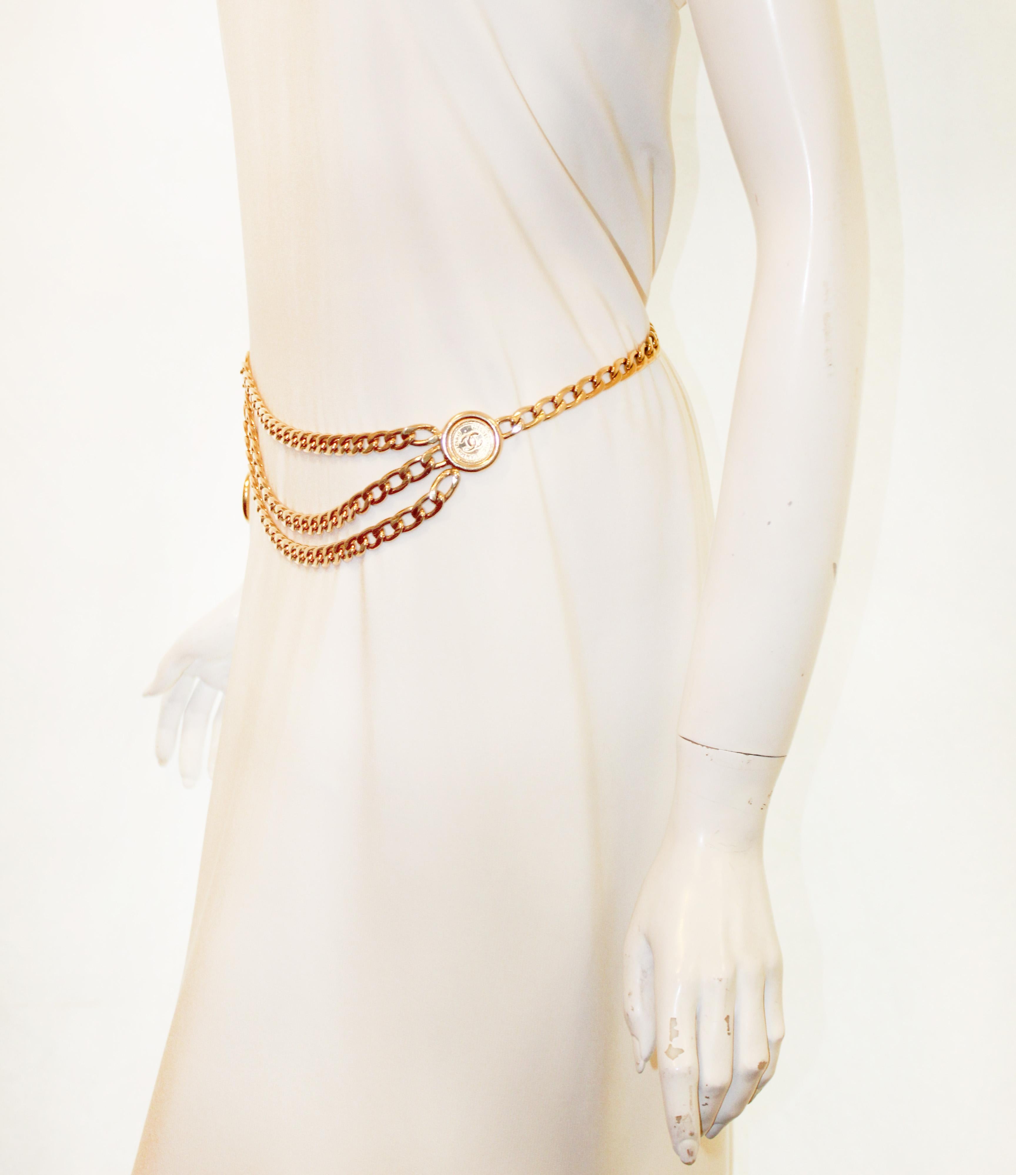 Chanel 31 Rue Cambon Three Coins Chain Link Belt From The 1980's  2