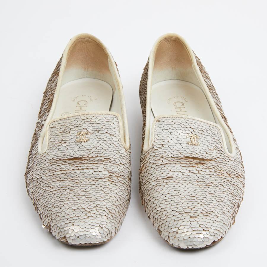 Chanel 36 Fr Flache Slip-ons mit Pailletten bestickt im Angebot 2