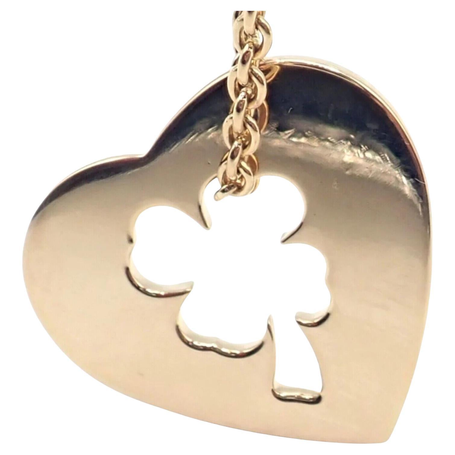 Chanel Collar de Cadena de Eslabones con Colgante de Oro Amarillo Corazón de Trébol de 4 Hojas