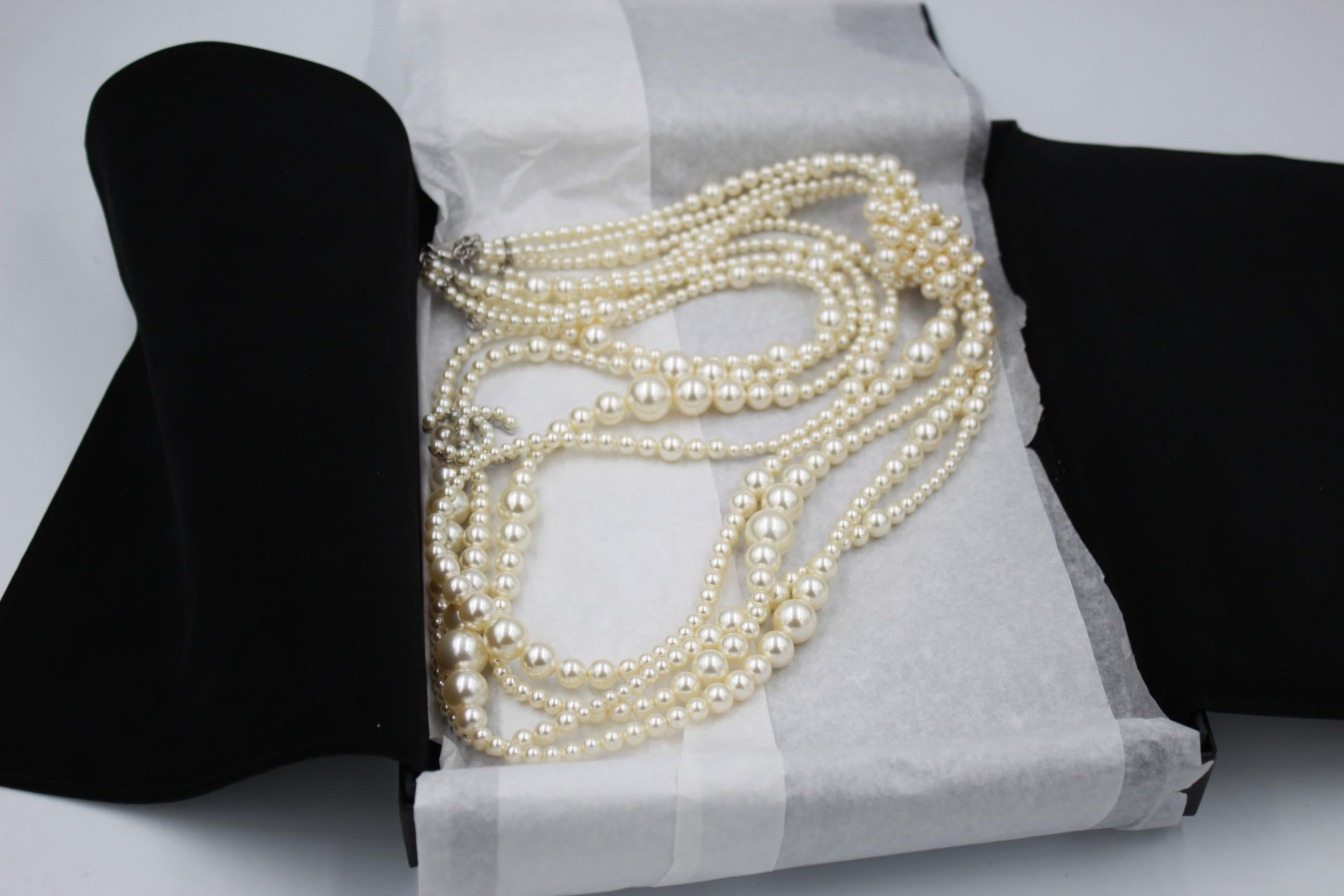 Women's or Men's Chanel 4 Rangs Pearl necklace For Sale