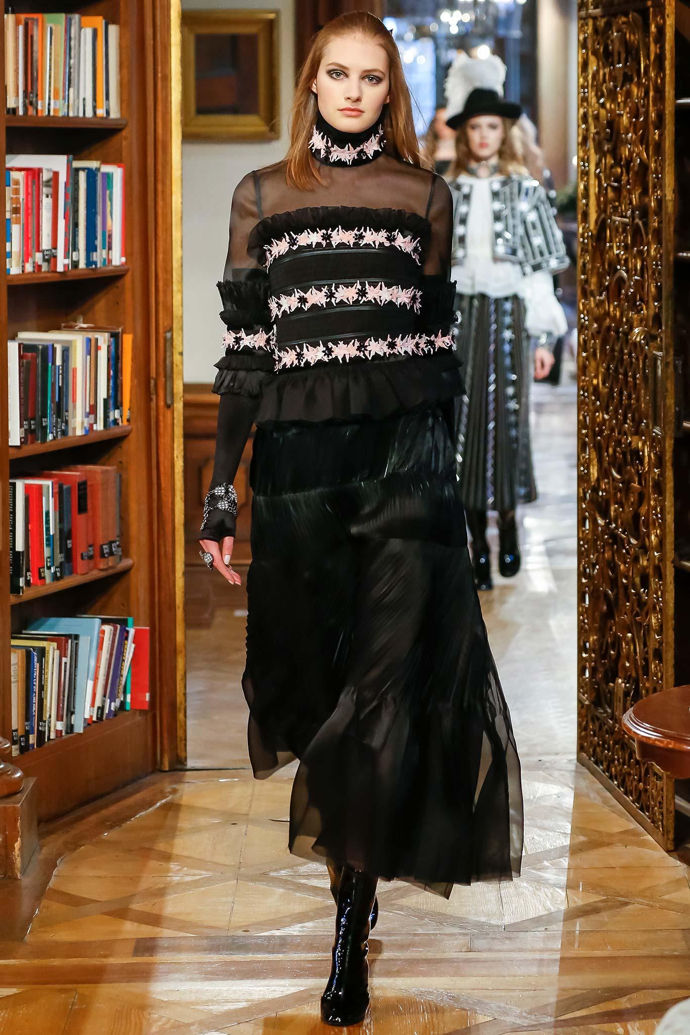 Black Chanel 4K$ New Exquisite Paris / Salzburg Skirt