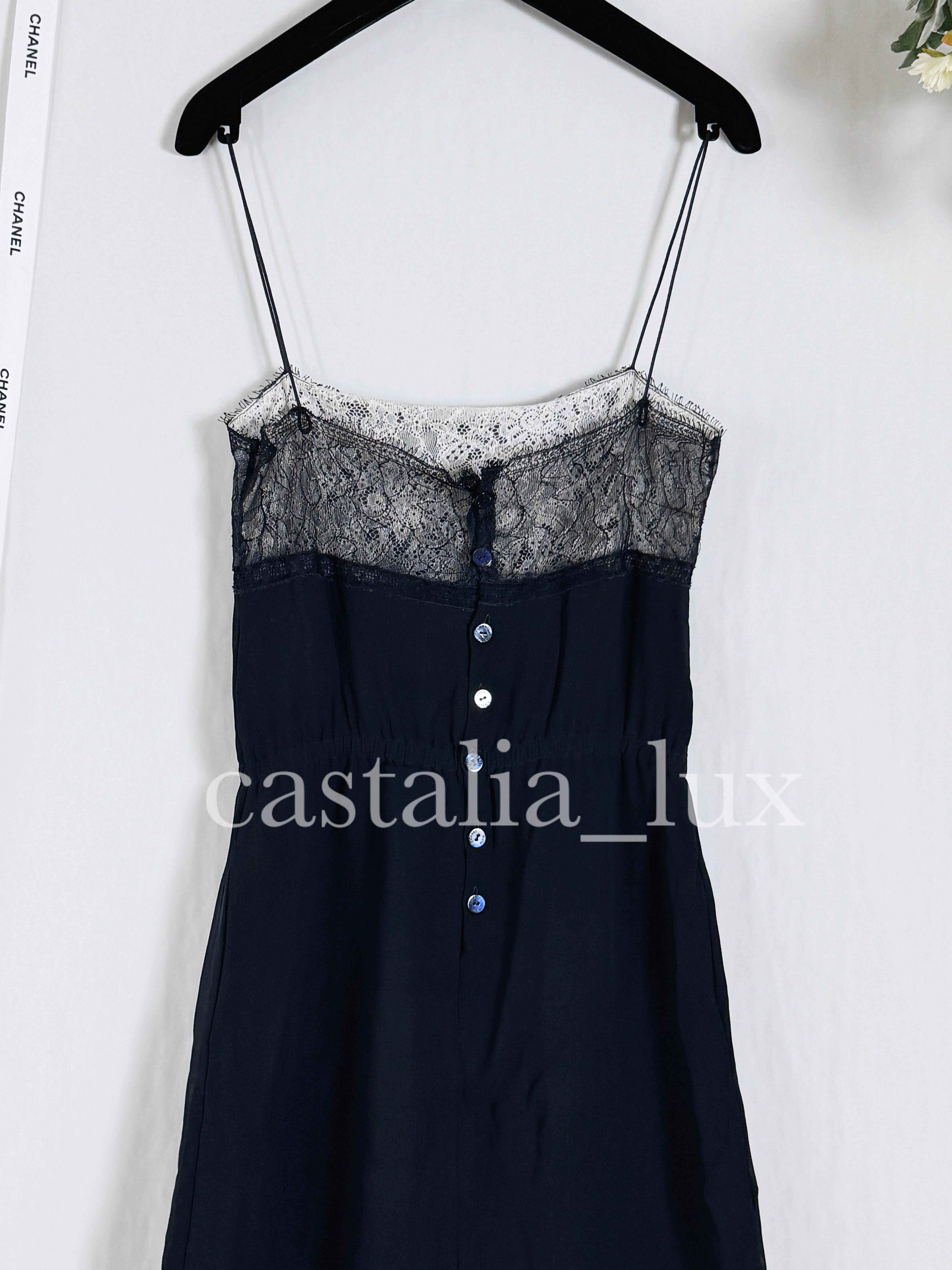 Chanel 4K$ Silk and Lace Runway Dress 2