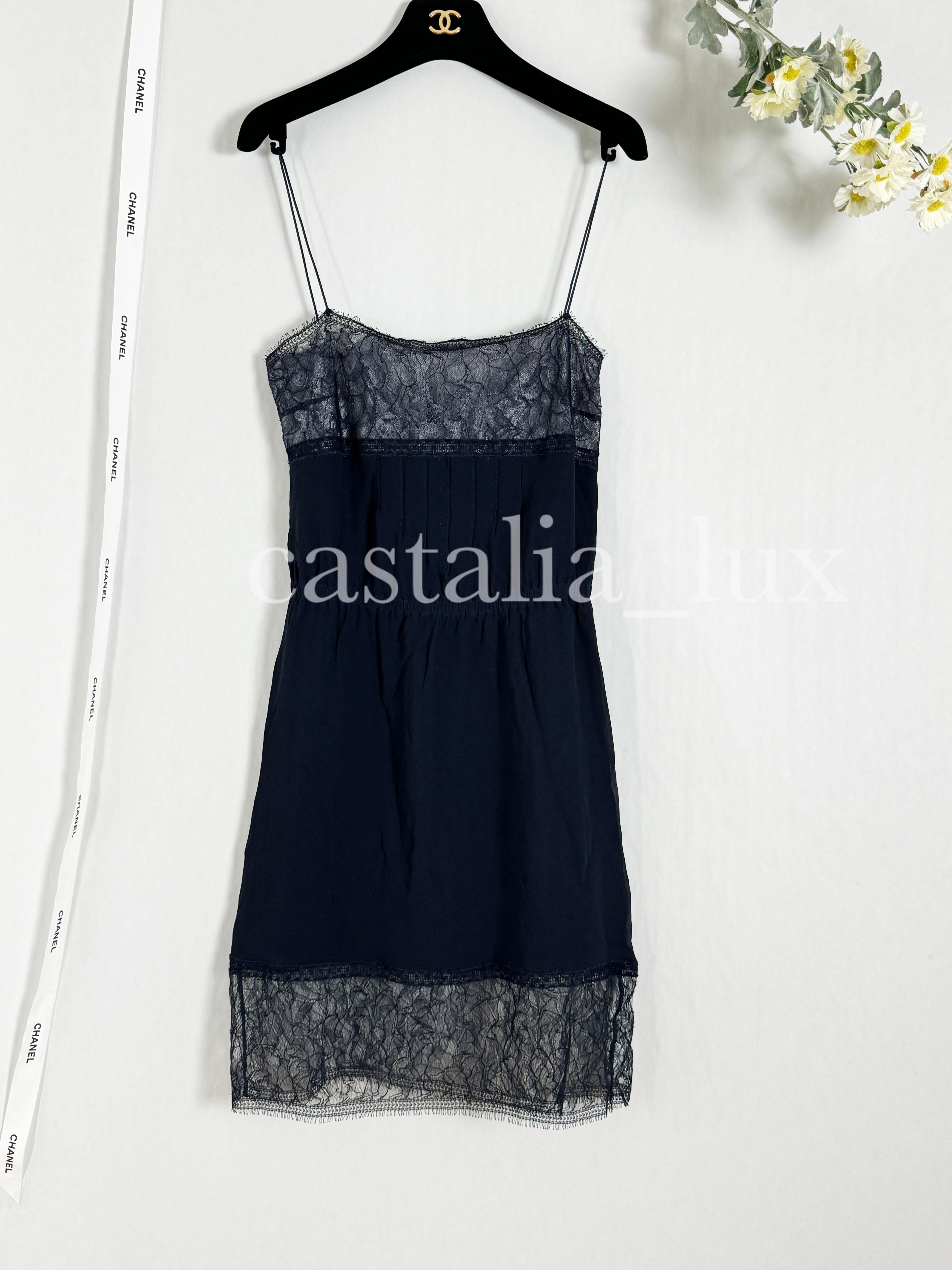 Chanel 4K$ Silk and Lace Runway Dress 3