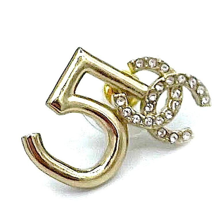 CHANEL 2006 Earring Studs No.5
