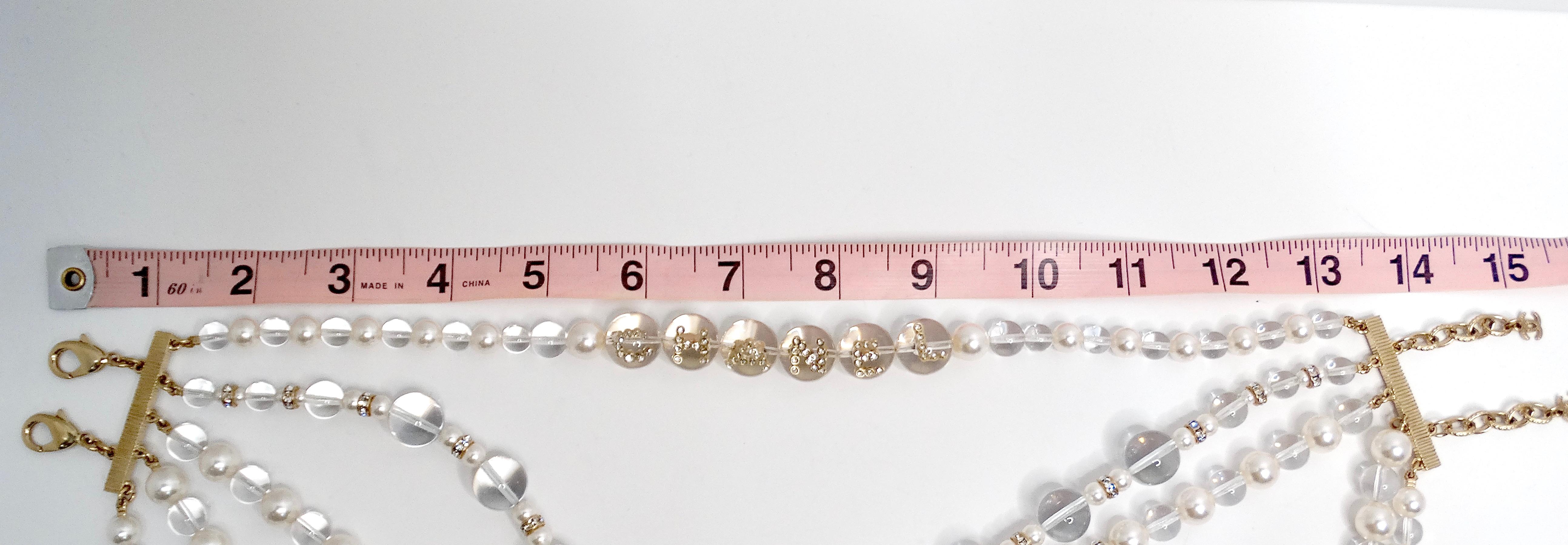 Collana Chanel con motivo floreale a 5 strati di perle e perline in vendita 6