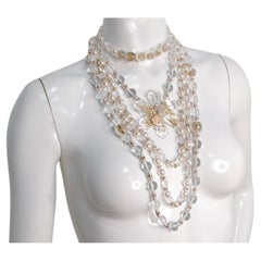 Chanel - Collier à 5 rangs de perles et de perles à motifs de fleurs