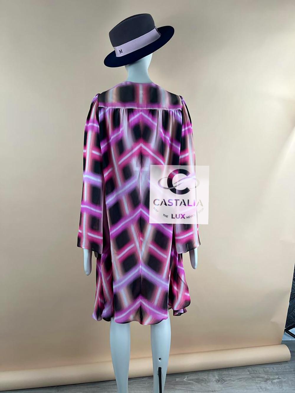 Chanel 5K$ CC Logo Muslin Silk Coat Dress For Sale 8