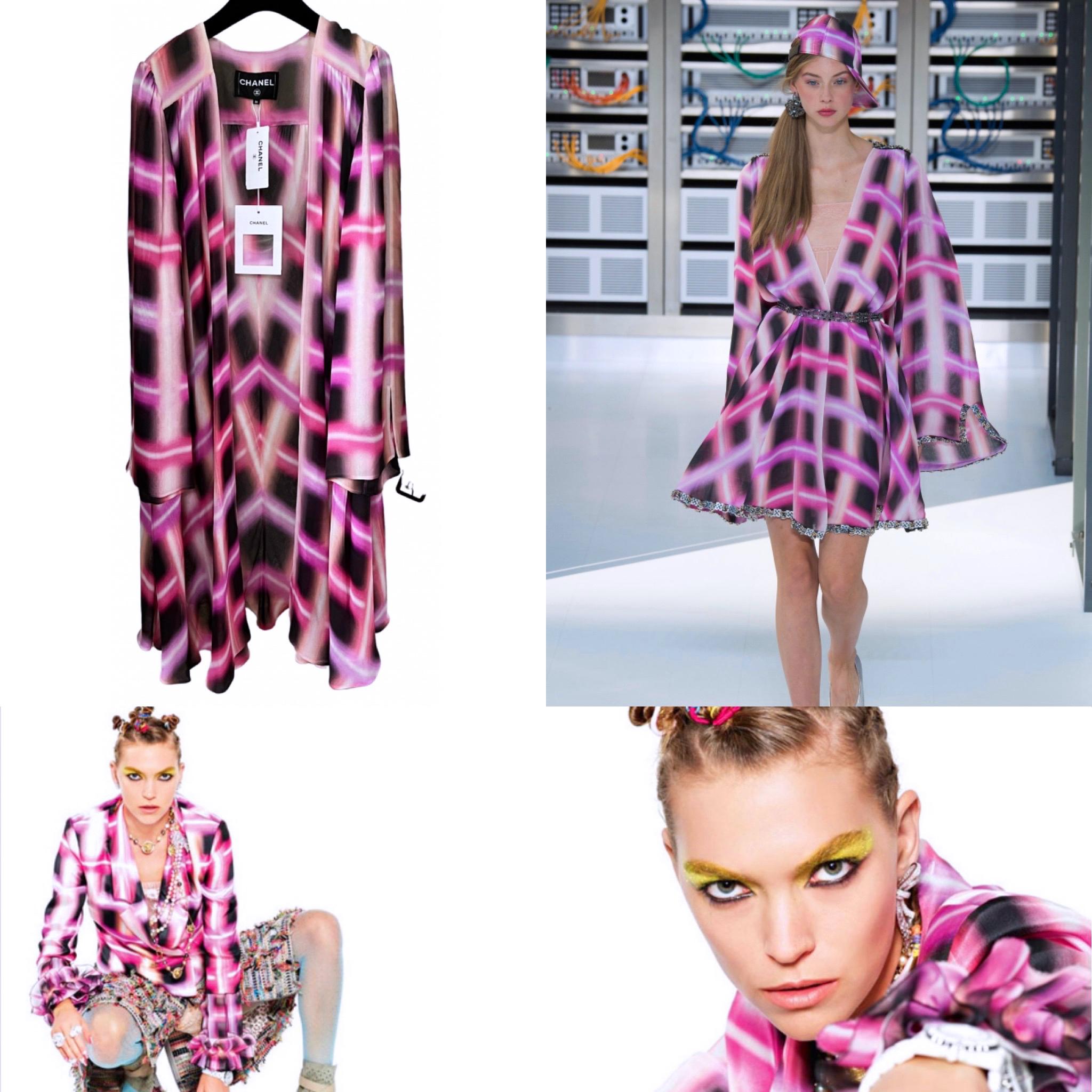 Women's or Men's Chanel 5K$ CC Logo Muslin Silk Coat Dress